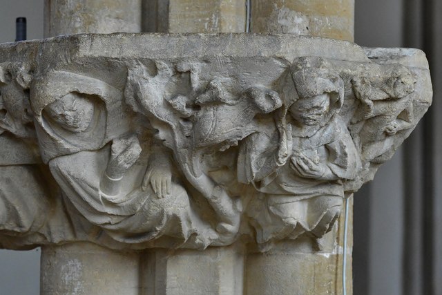Dorchester Abbey: The Monks' Corbel bracket reused in the c14th pillar 5