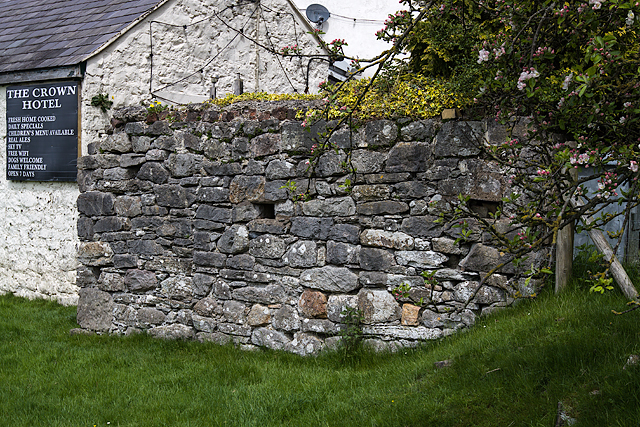 North Wales WWII defences: Llandegla - loopholed wall (5)