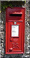 NY3059 : Close up, Elizabeth II postbox, Dykesfield Farm by JThomas