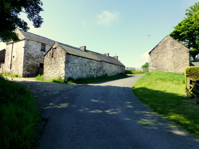 Old farm buildings, Dunbunrawer © Kenneth Allen :: Geograph Ireland