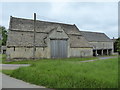 SP1914 : Barn and open-fronted cart shed, Manor Farm by Vieve Forward