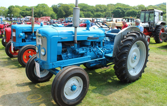 Fordson Super Major (1964) © Billy McCrorie cc-by-sa/2.0 :: Geograph ...