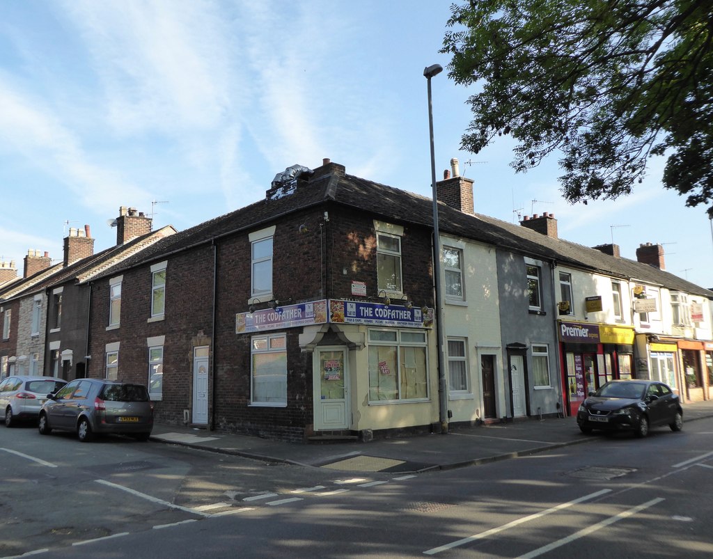 Stoke-on-Trent: junction of Munro Street... © Jonathan Hutchins cc-by ...