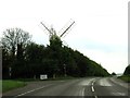 Ely Road passing Stretham