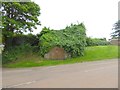 Disused garage in Balscote