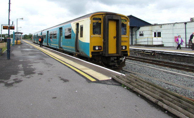 Pembroke Dock Train In Carmarthen... © Jaggery Cc-by-sa/2.0 :: Geograph ...