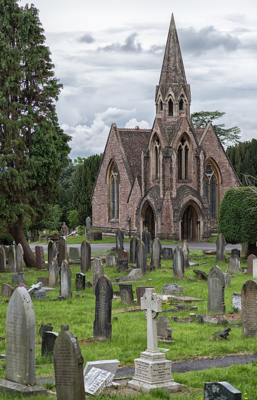 Chapel in the cemetery © David P Howard cc-by-sa/2.0 :: Geograph ...