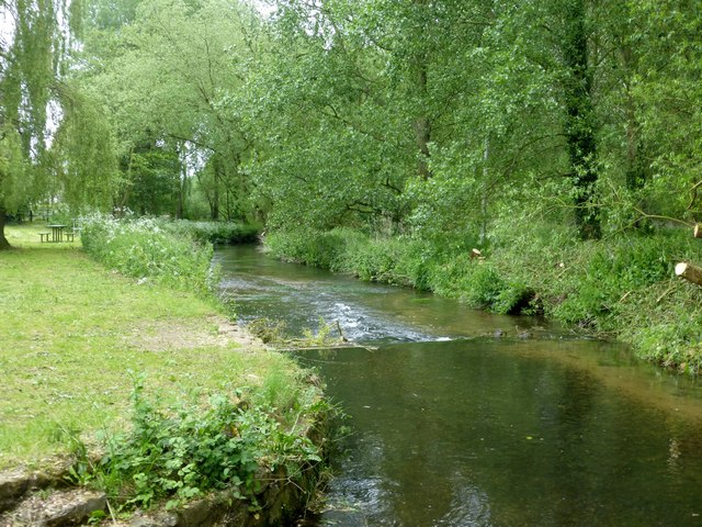 The River Meden in Meden Vale © Graham Hogg :: Geograph Britain and Ireland