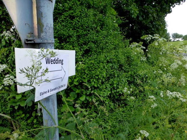 Sign for a country wedding, Mullaghmore © Allen