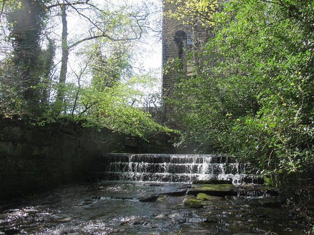 Weir on the Oil Mill Beck below Horsforth