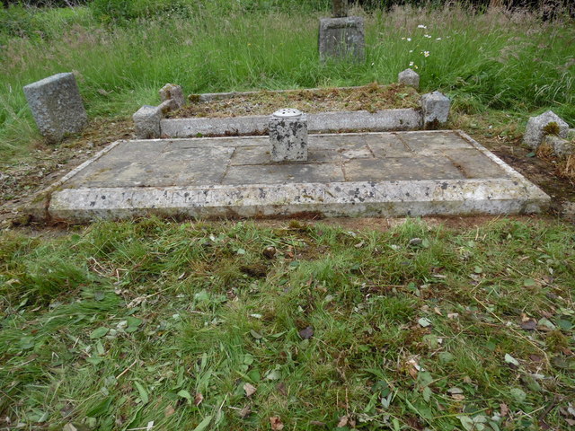 Grave of Ellen Wilkinson in Penn Street churchyard (1)