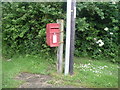 SJ8178 : Elizabeth II postbox, Lindow End by JThomas