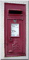 Elizabeth II postbox on Cross Lane, Wigton