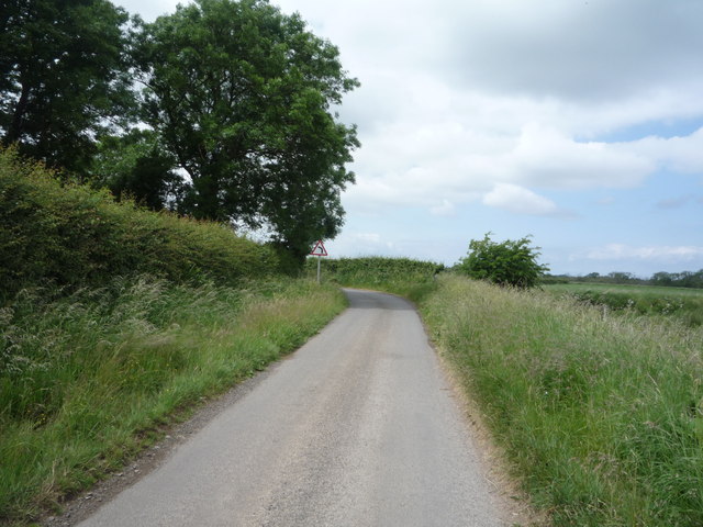 Bend in the minor road towards Abbeytown 