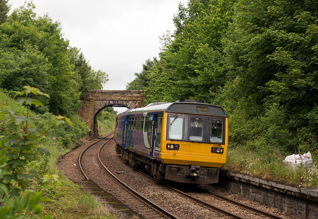 142094 approaching Wetheral (Cumbria) - June 2016