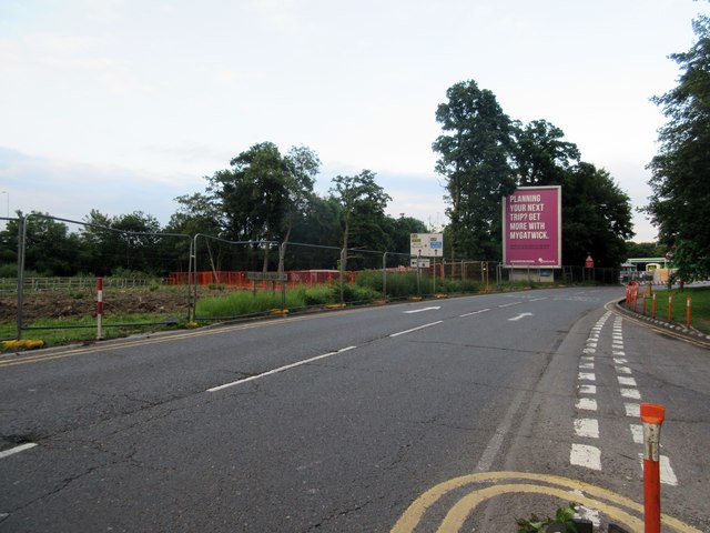 Ring Road North, Gatwick Airport