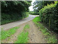 Footpath joining Kiddal Lane near Potterton