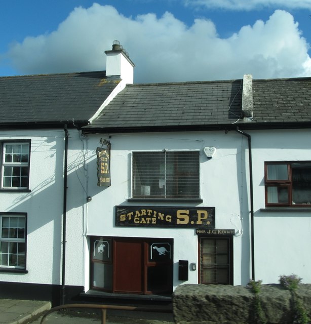 Starting Gate Sp Bookmakers Hilltown C Eric Jones Cc By Sa 2 0 Geograph Ireland