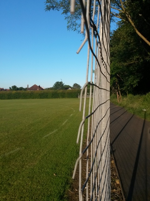 Ensbury Park: view both sides of the fence on footpath N08