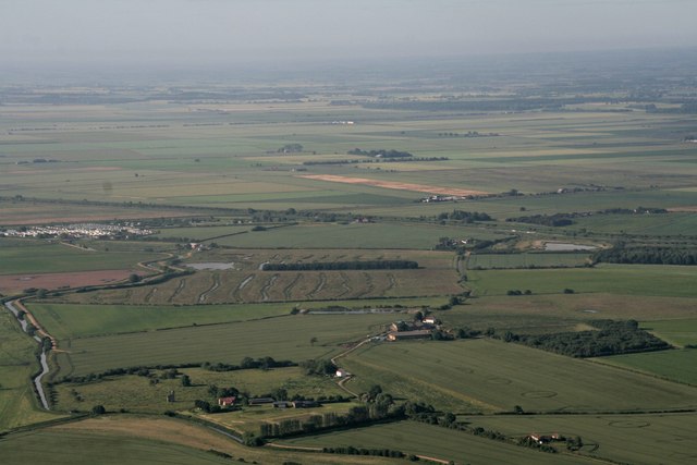 Remains of Barlings Abbey: aerial 2016 © Chris cc-by-sa/2.0 :: Geograph ...