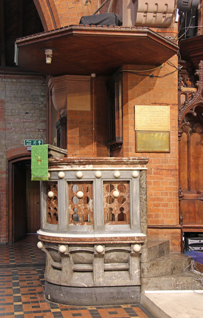 St Matthew Ealing Common Pulpit © John Salmon Geograph Britain And Ireland 5529