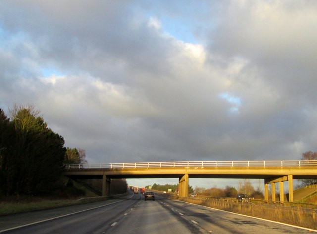 Boothferry  Road  bridge  crossing  over  M62  eastbound