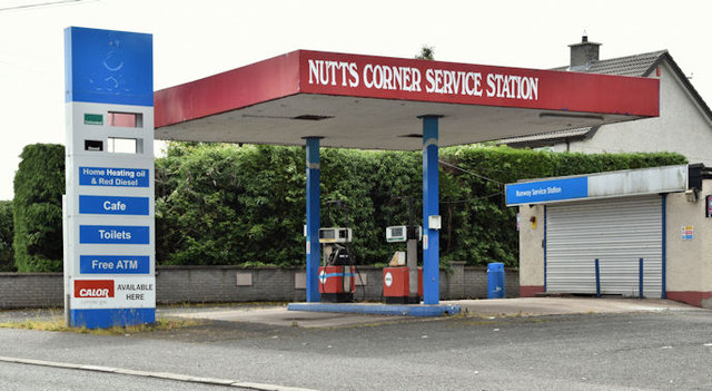 Former petrol station, Nutt's Corner (July 2016)