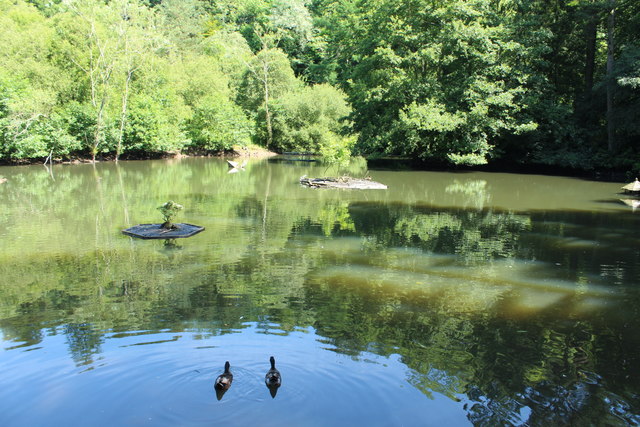 Quarry Pond, Dean Castle Country Park © Billy McCrorie cc-by-sa/2.0 ...