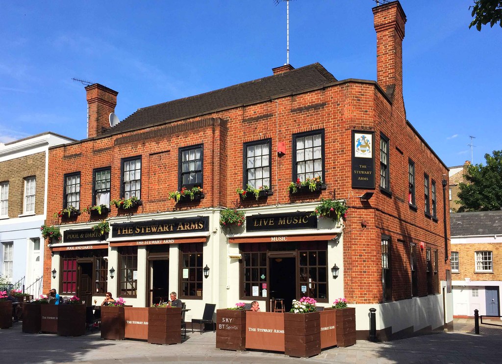 The Stewart Arms (1), 26 Norland Road,... © L S Wilson :: Geograph ...