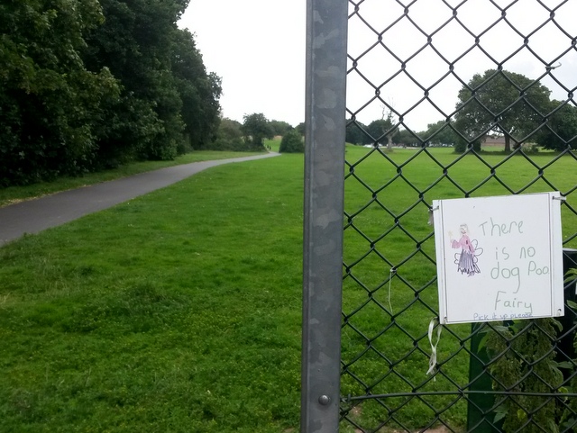 Ensbury Park: there is no dog poo fairy