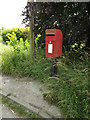TM0178 : Hopton Road Postbox by Geographer