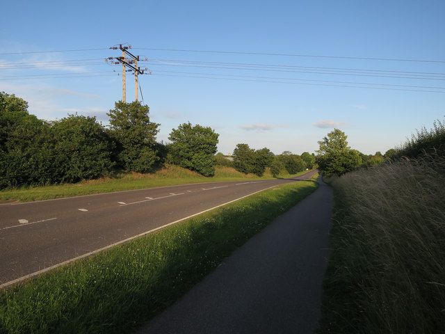 Path by Cambridge Road
