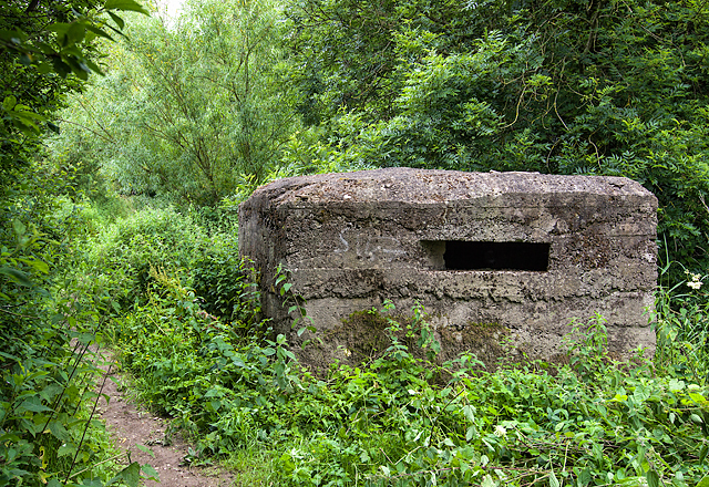 Defending Neutral Ireland In Wwii: Boyne © Mike Searle Cc-by-sa 2.0 