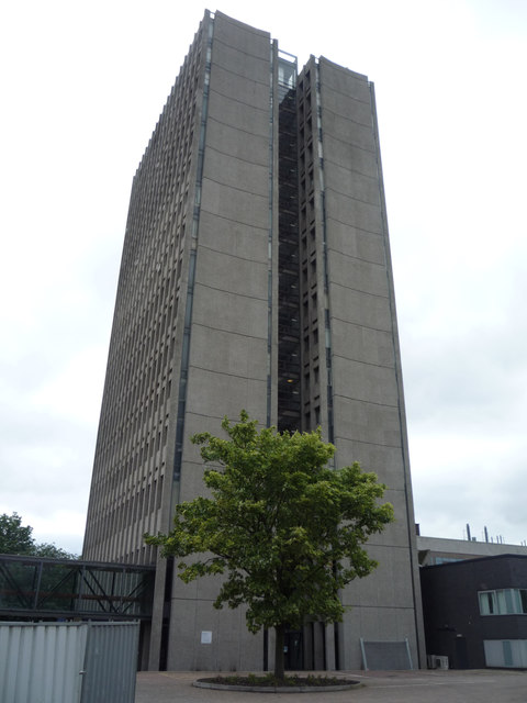 Tower Block Nottingham University © Jthomas Cc By Sa20 Geograph