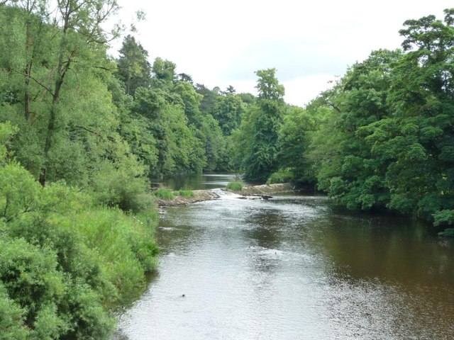 Weir on the River Eden © Christine Johnstone cc-by-sa/2.0 :: Geograph ...