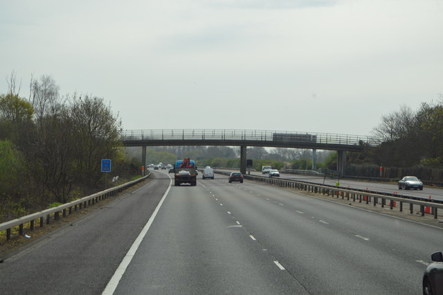 Ferry Lane Bridge, M3 © N Chadwick :: Geograph Britain and Ireland