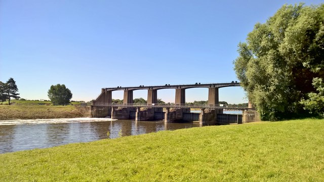 Colwick Sluices on River Trent