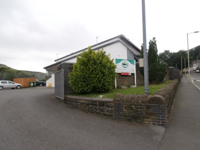 Tylorstown Primary School © John Lord :: Geograph Britain and Ireland