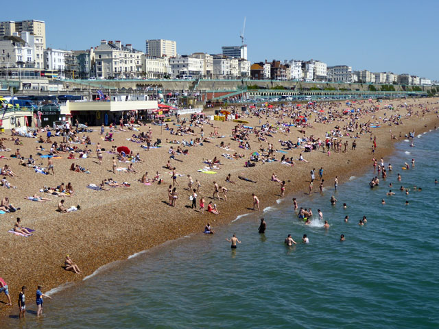 Brighton beach and sea front © Robin Webster cc-by-sa/2.0 :: Geograph ...