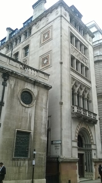 No.7 Lothbury and the entrance to St Margaret's Close