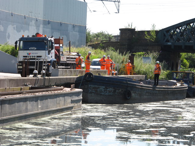 Lorry to barge transfer at Old Oak Wharf © David Hawgood :: Geograph ...