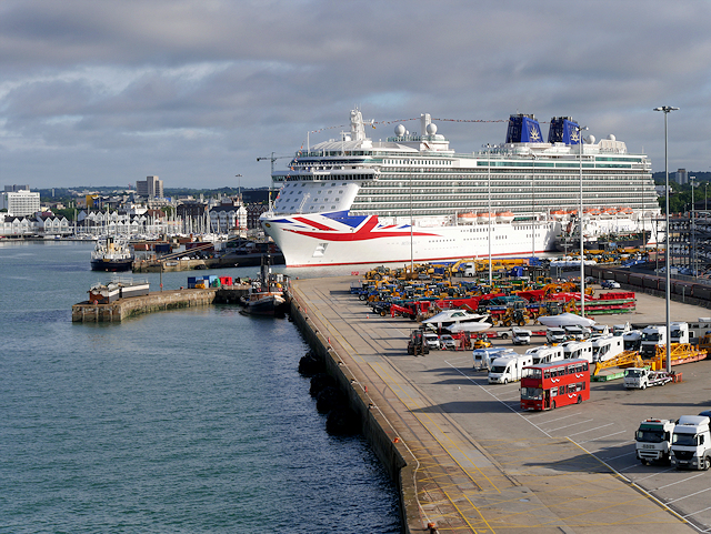 tour of southampton docks