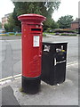 George V postbox on London Road