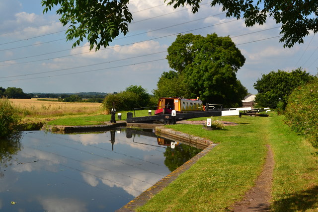 Curdworth Lock 2, Birmingham and Fazeley... © David Martin :: Geograph ...