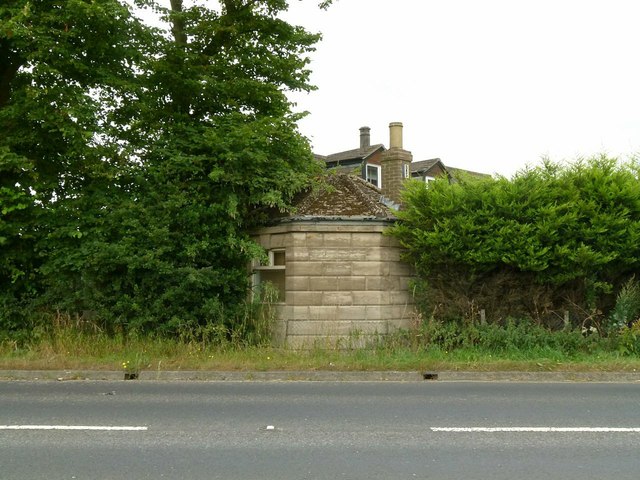 Former East Lodge to Cowick Hall