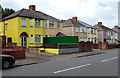 ST3487 : Yellow house, Aberthaw Road, Newport by Jaggery