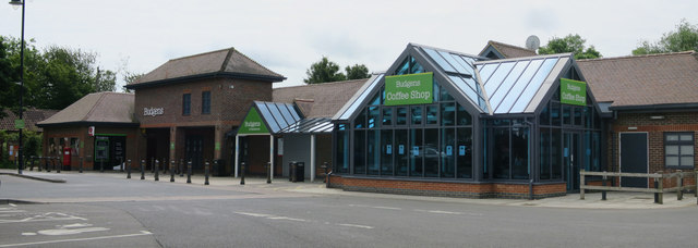 Former Budgens store, Hawkhurst © Oast House Archive cc-by-sa/2.0 ...