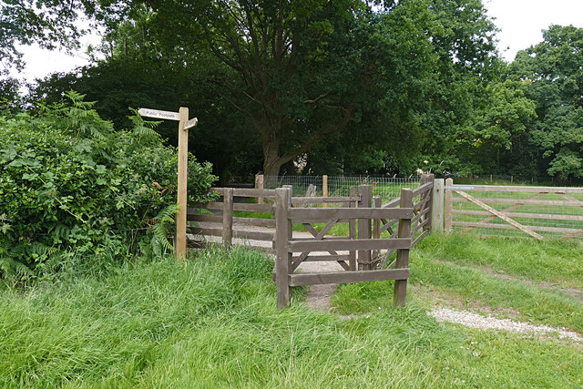 Footpath gates near Pirbright © Alan Hunt :: Geograph Britain and Ireland