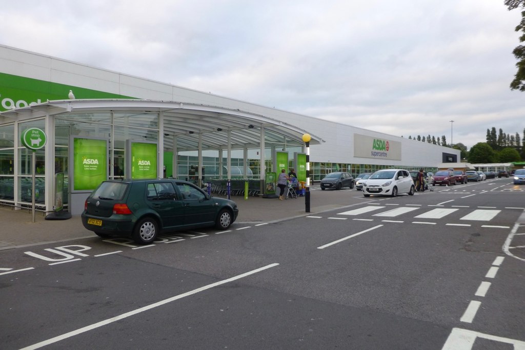 Asda at Cribbs Causeway © David Lally ccbysa/2.0 Geograph Britain