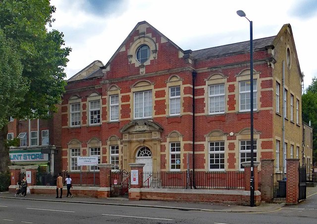 Enfield Highway Public Library © Julian Osley cc-by-sa/2.0 :: Geograph ...